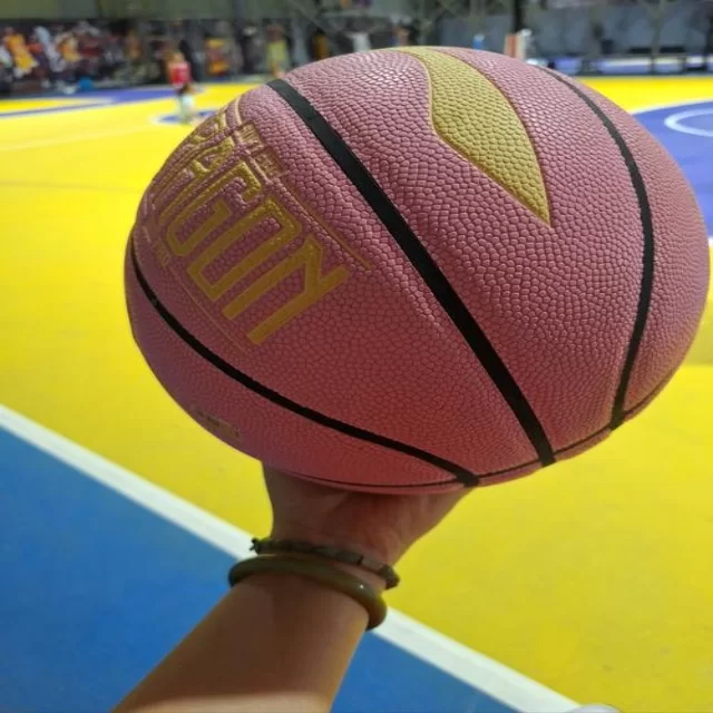 体育产业热点新闻分析：战术视角与未来趋势